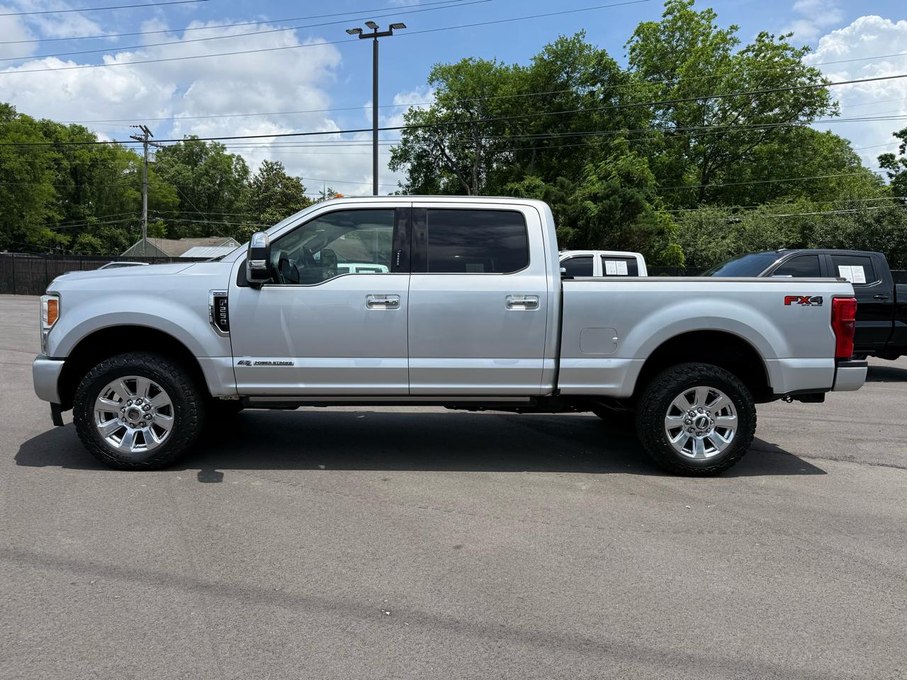 Ford Super Duty F-250 SRW Platinum 4WD Crew Cab 6.75' Box 2017