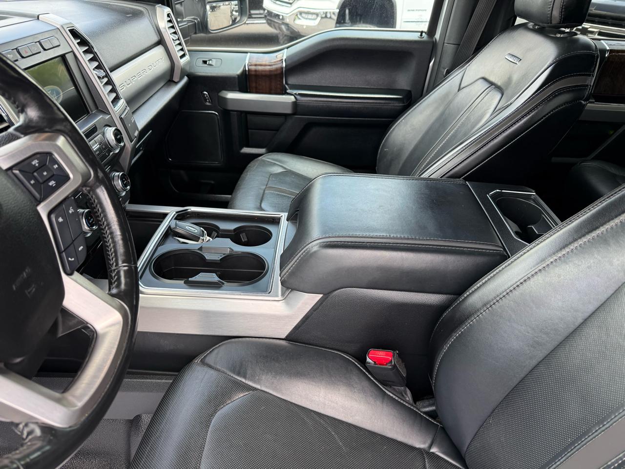 Ford Super Duty F-250 SRW Platinum 4WD Crew Cab 6.75' Box 2017