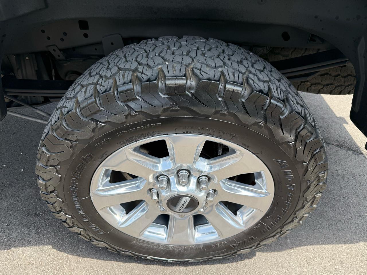 Ford Super Duty F-250 SRW Platinum 4WD Crew Cab 6.75' Box 2017