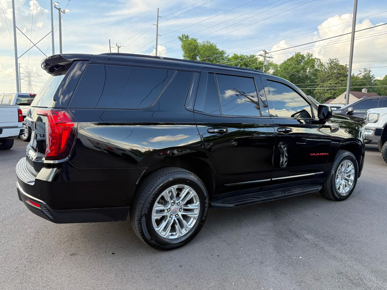 GMC Yukon 4WD 4dr SLT 2021