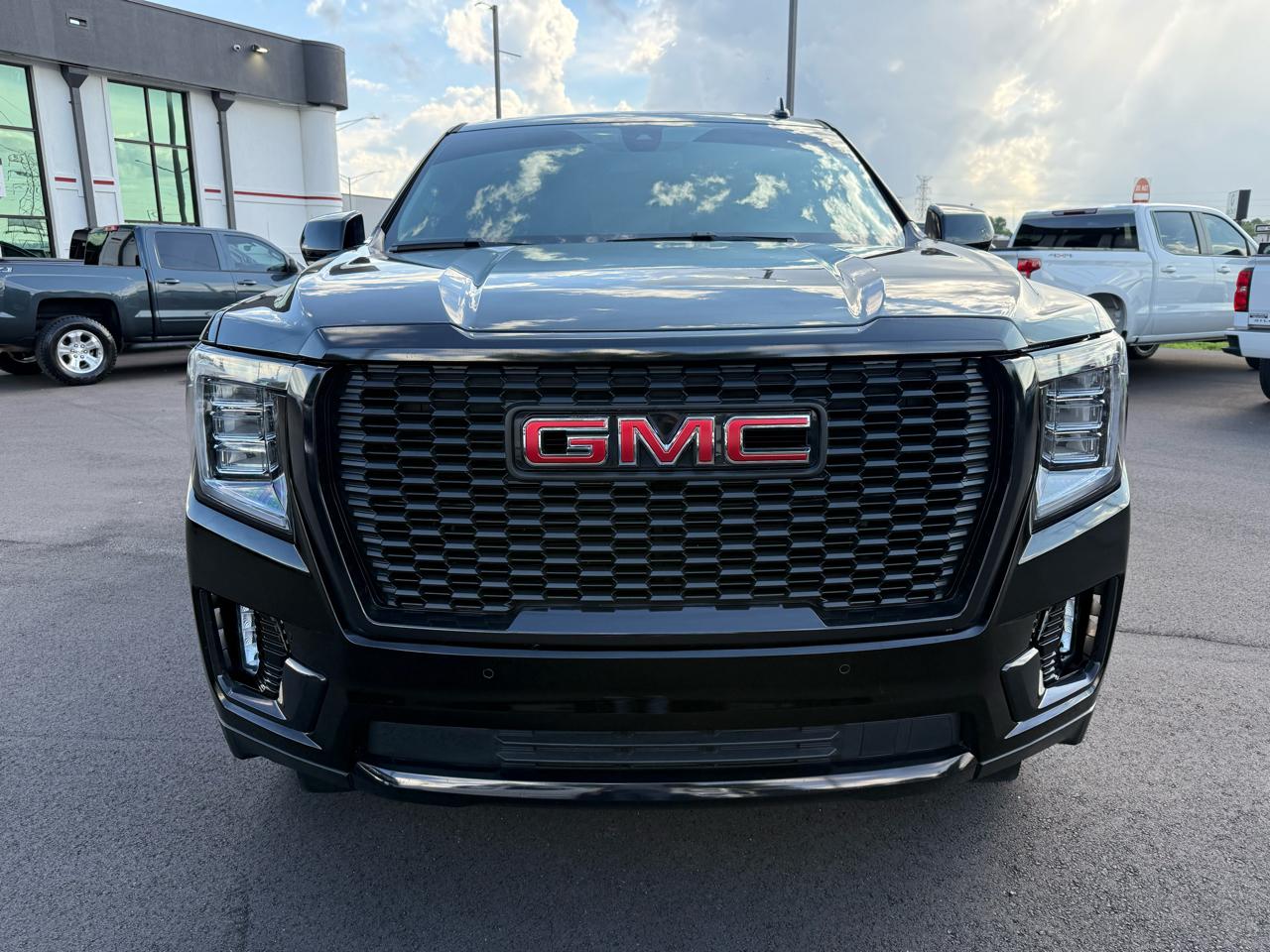 GMC Yukon 4WD 4dr SLT 2021