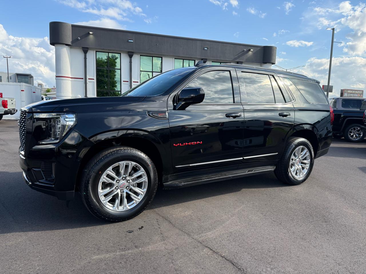 GMC Yukon 4WD 4dr SLT 2021