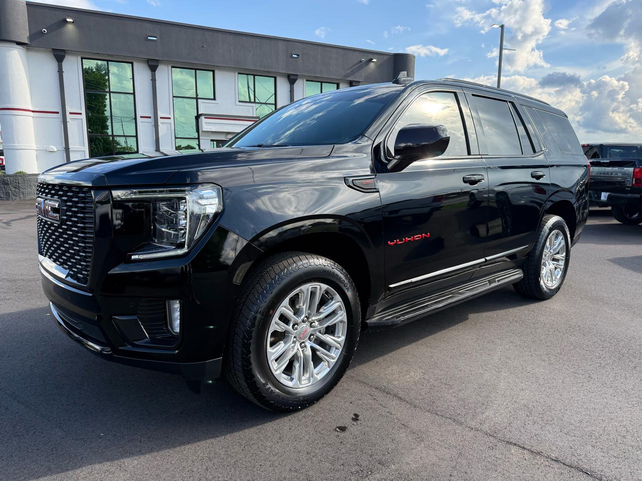 GMC Yukon 4WD 4dr SLT 2021