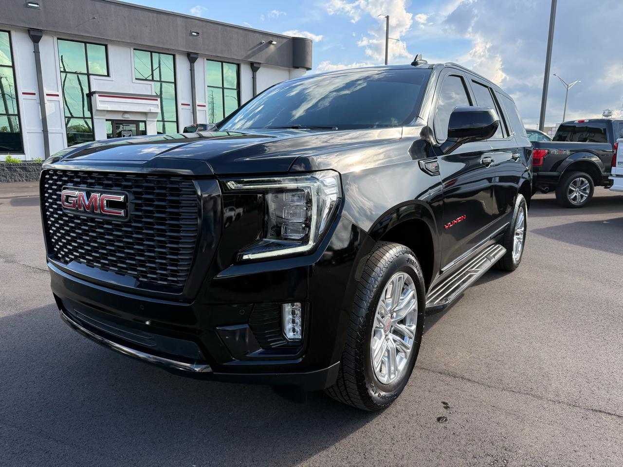 GMC Yukon 4WD 4dr SLT 2021