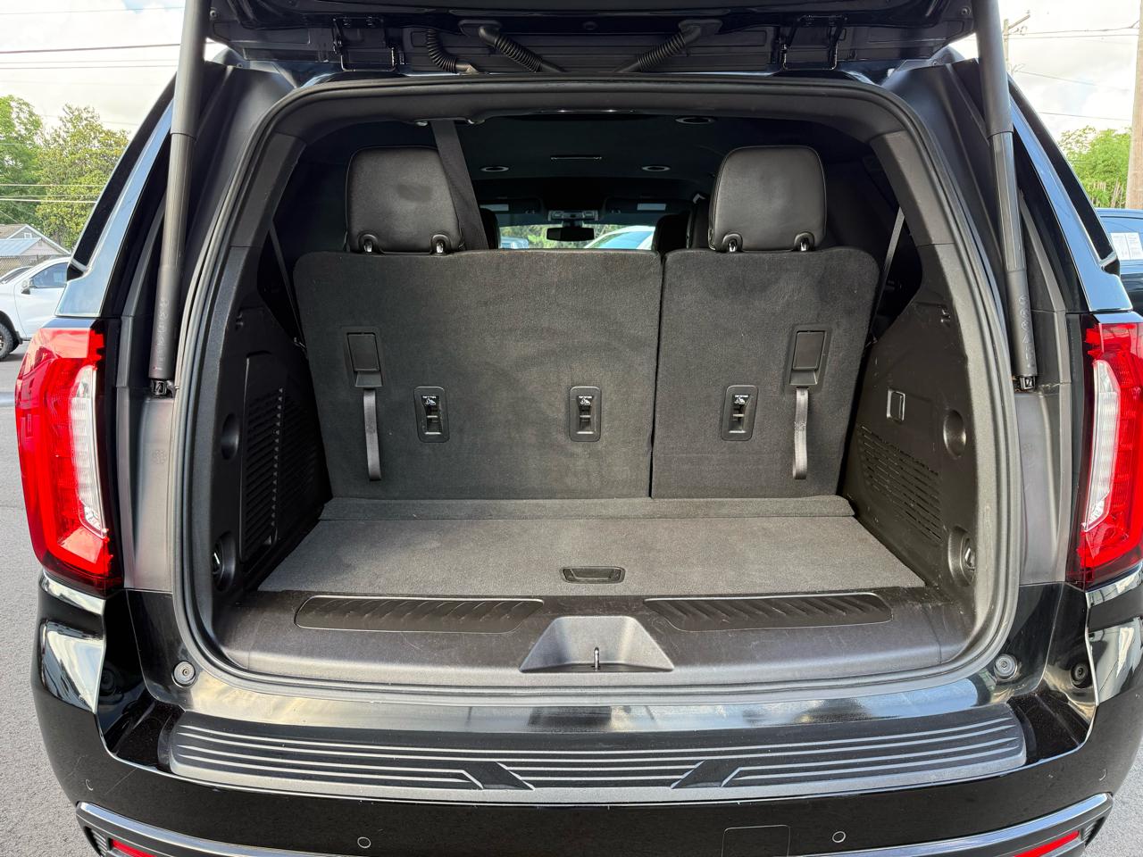 GMC Yukon 4WD 4dr SLT 2021
