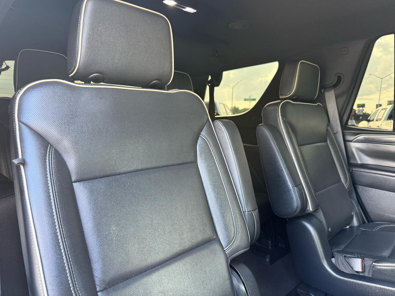 GMC Yukon 4WD 4dr SLT 2021