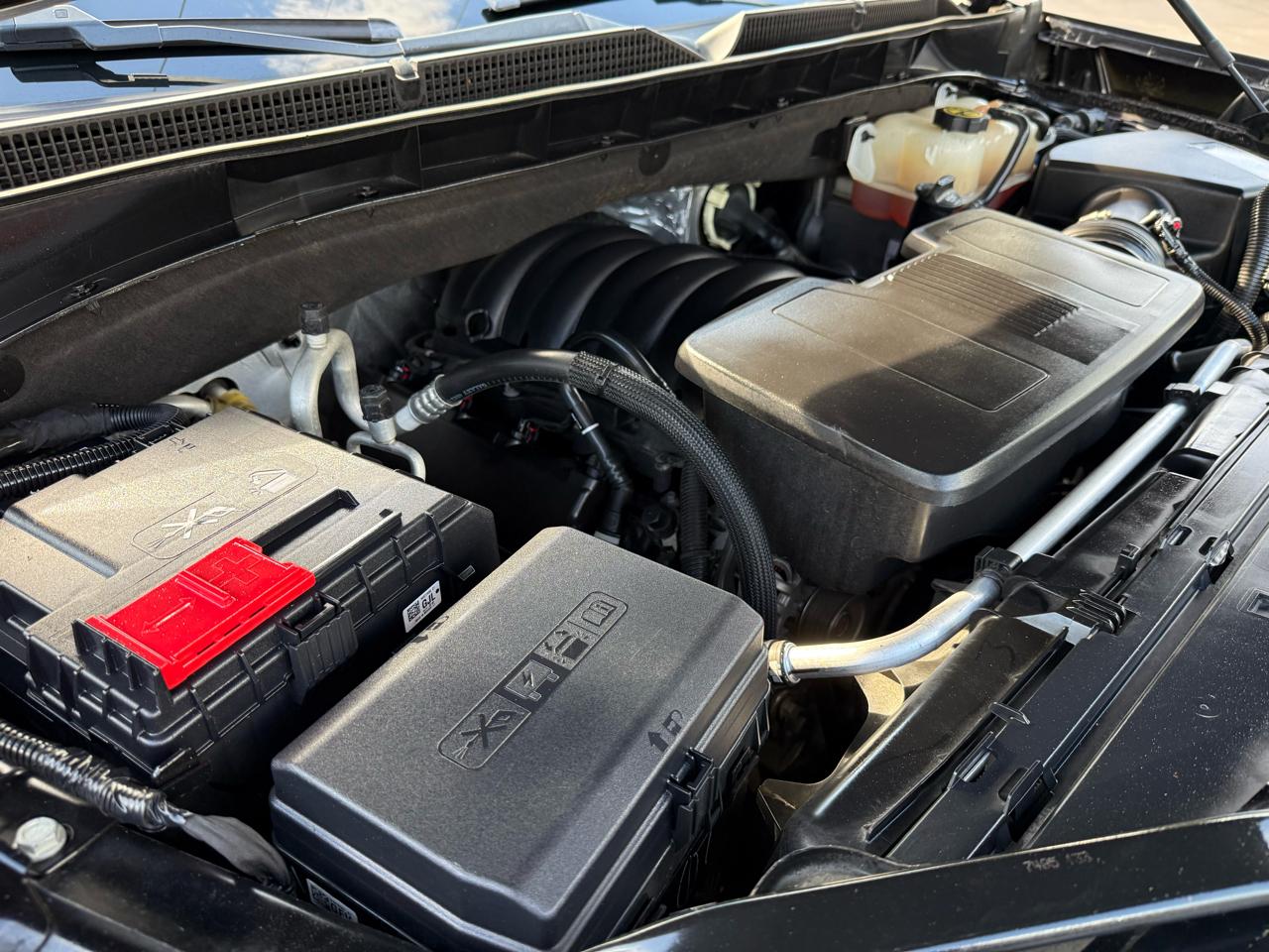 GMC Yukon 4WD 4dr SLT 2021