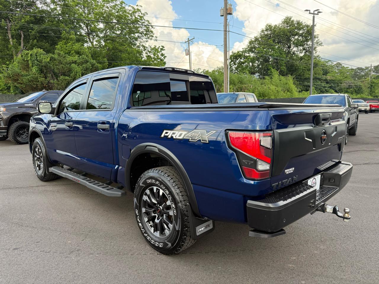 Nissan Titan 4x4 Crew Cab PRO-4X 2020