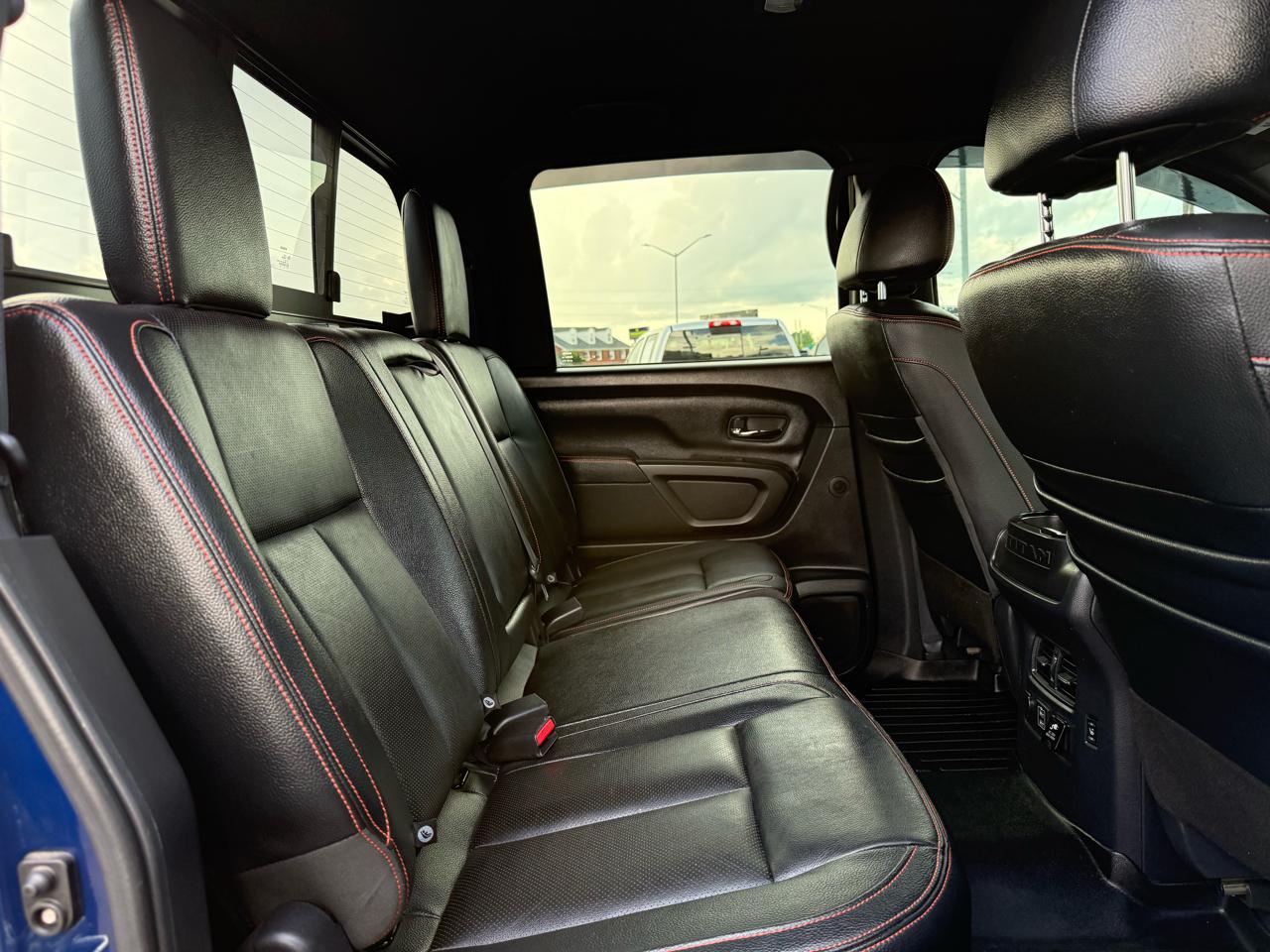 Nissan Titan 4x4 Crew Cab PRO-4X 2020