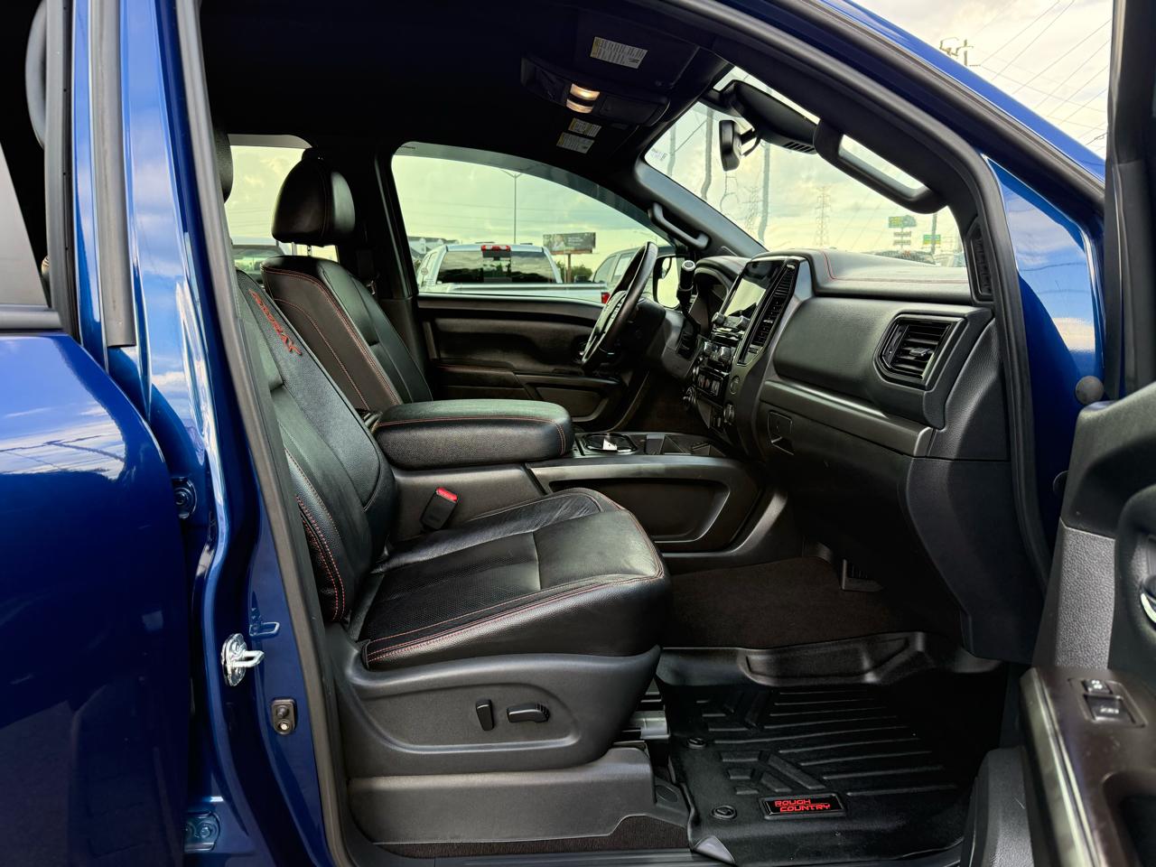Nissan Titan 4x4 Crew Cab PRO-4X 2020