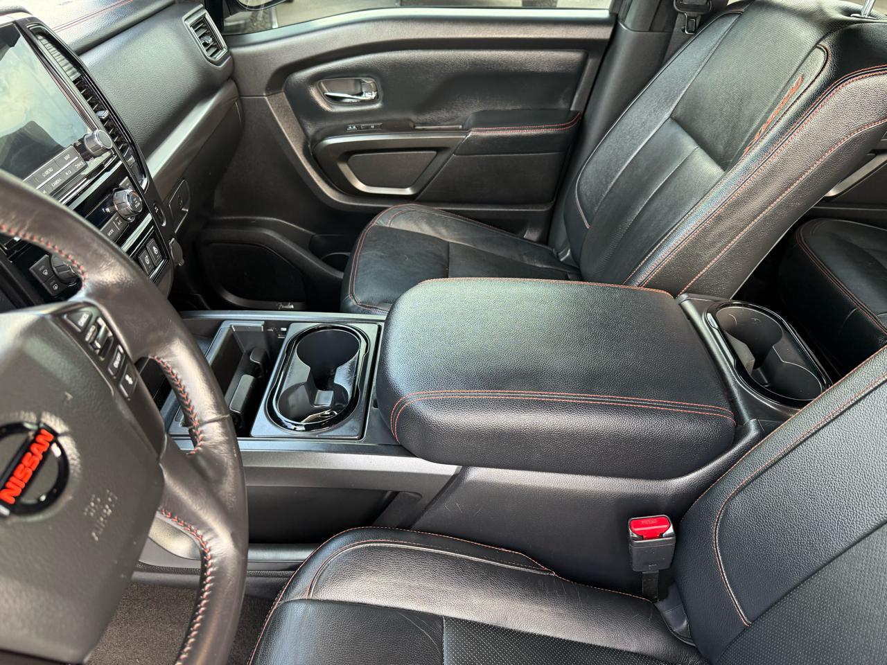 Nissan Titan 4x4 Crew Cab PRO-4X 2020