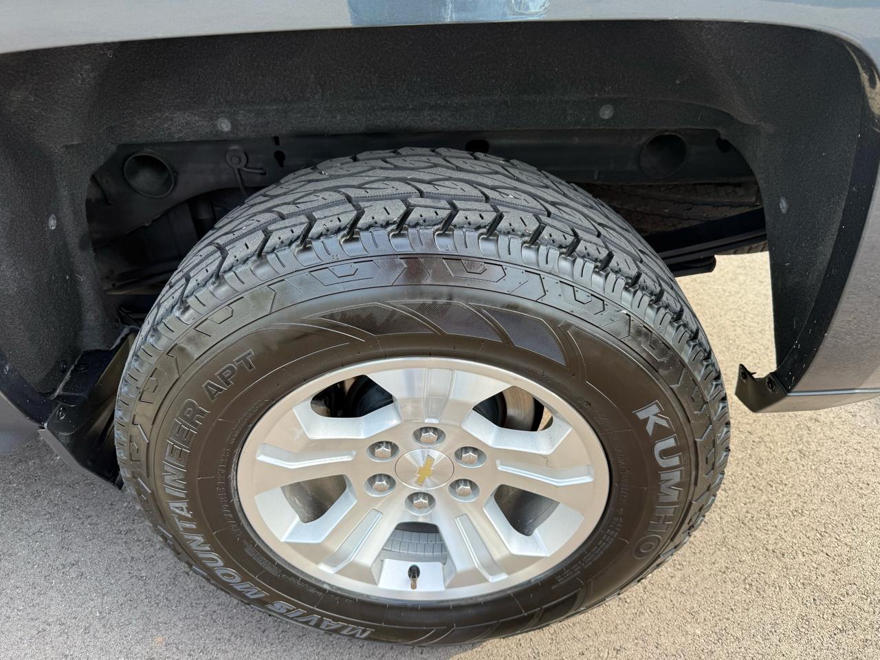 Chevrolet Silverado 1500 4WD Crew Cab 143.5" LT w/2LT 2018