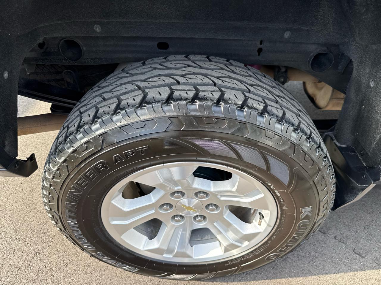 Chevrolet Silverado 1500 4WD Crew Cab 143.5" LT w/2LT 2018