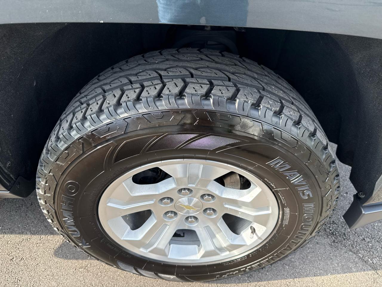 Chevrolet Silverado 1500 4WD Crew Cab 143.5" LT w/2LT 2018