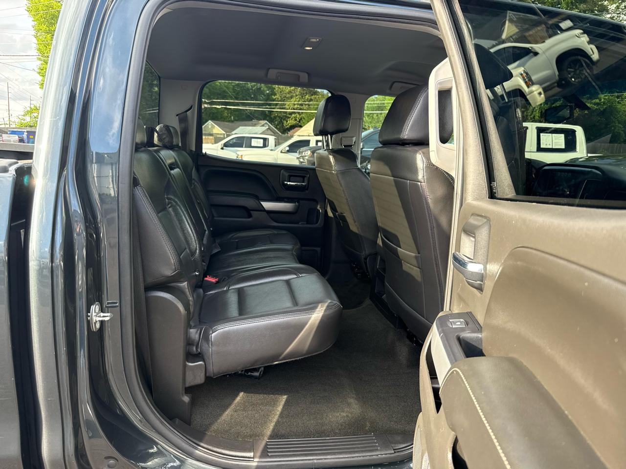 Chevrolet Silverado 1500 4WD Crew Cab 143.5" LT w/2LT 2018