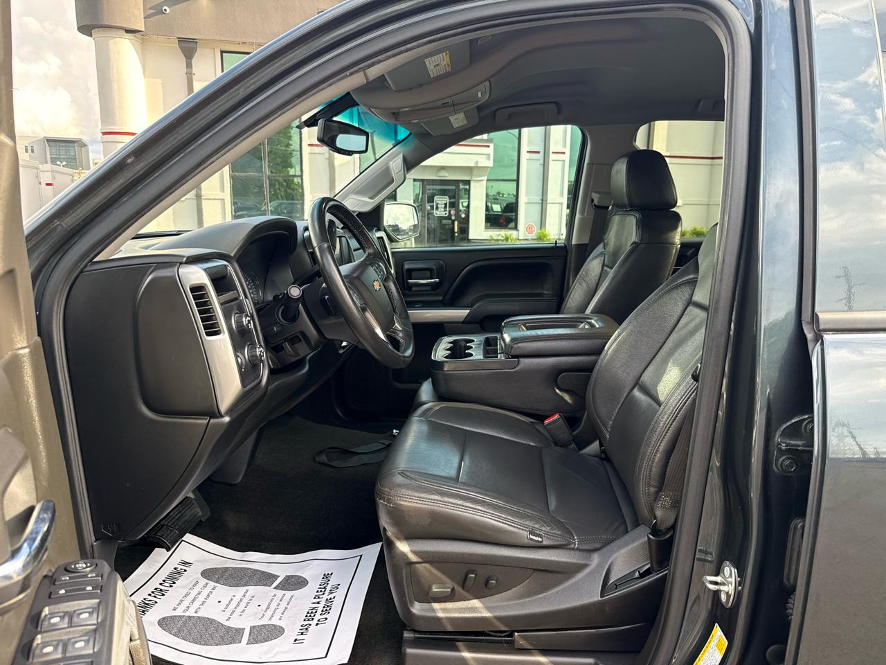 Chevrolet Silverado 1500 4WD Crew Cab 143.5" LT w/2LT 2018