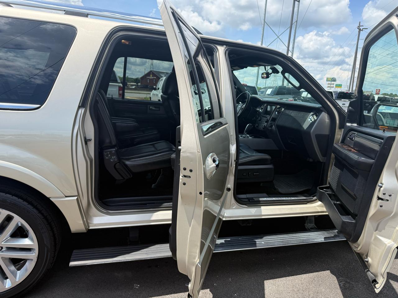 Ford Expedition EL Platinum 4x2 2017