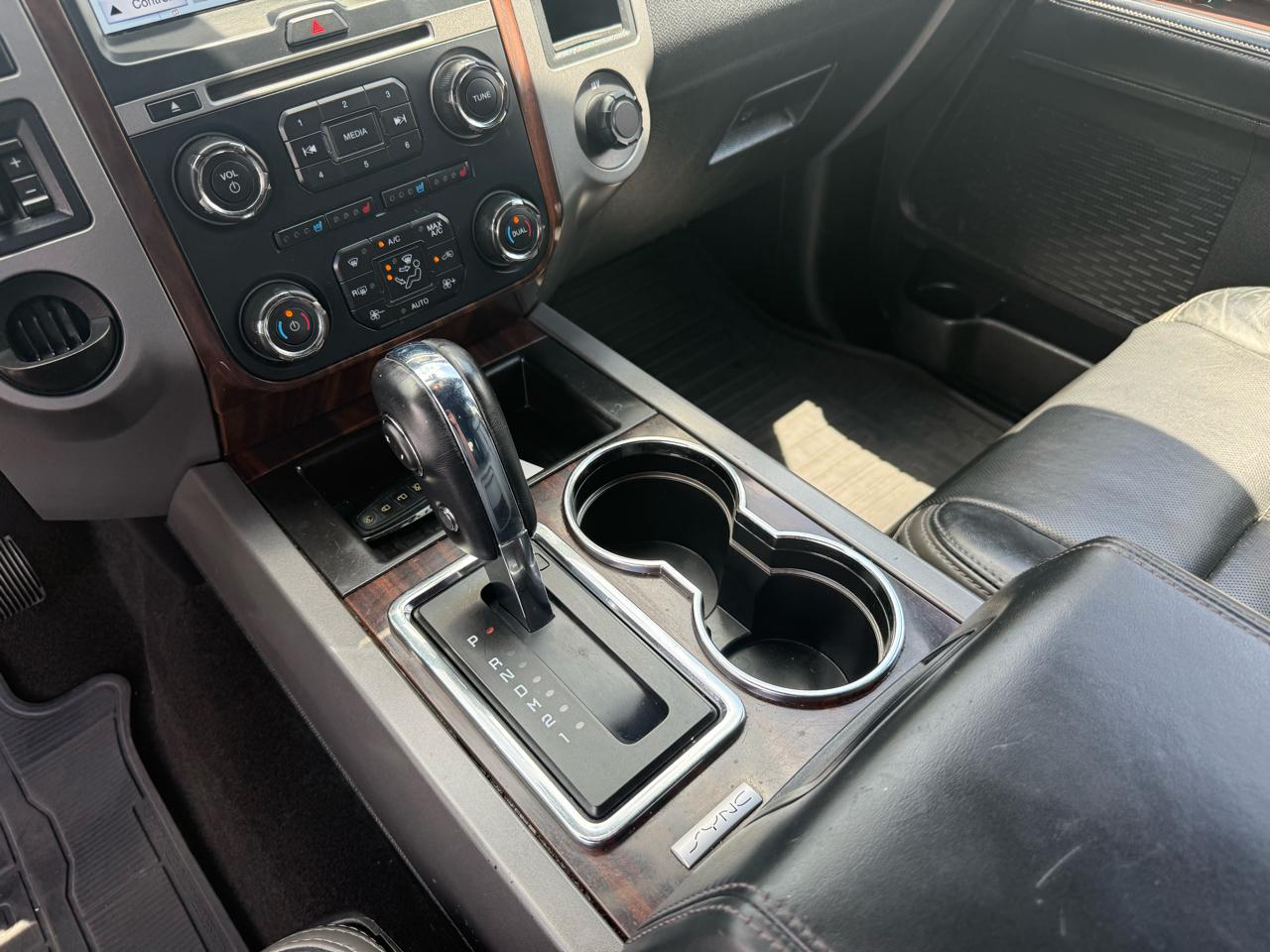Ford Expedition EL Platinum 4x2 2017