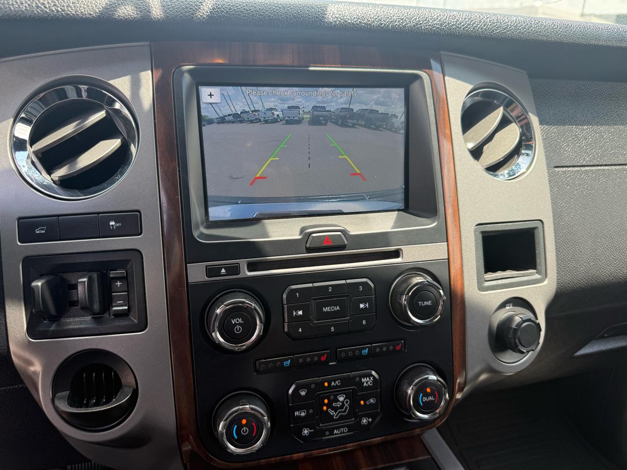 Ford Expedition EL Platinum 4x2 2017