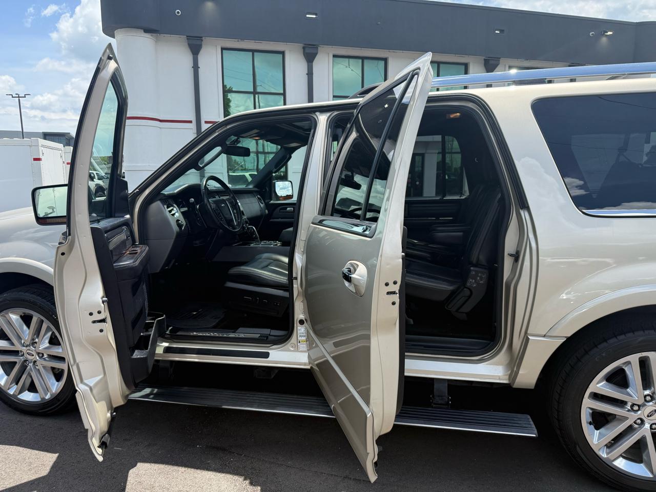 Ford Expedition EL Platinum 4x2 2017