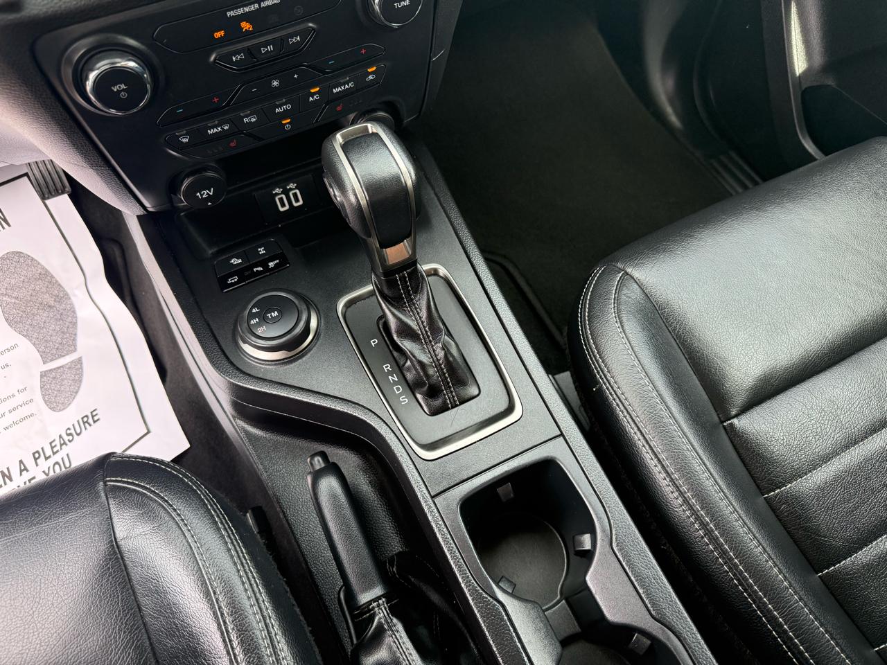 Ford Ranger XLT Crew Cab 4WD 2023