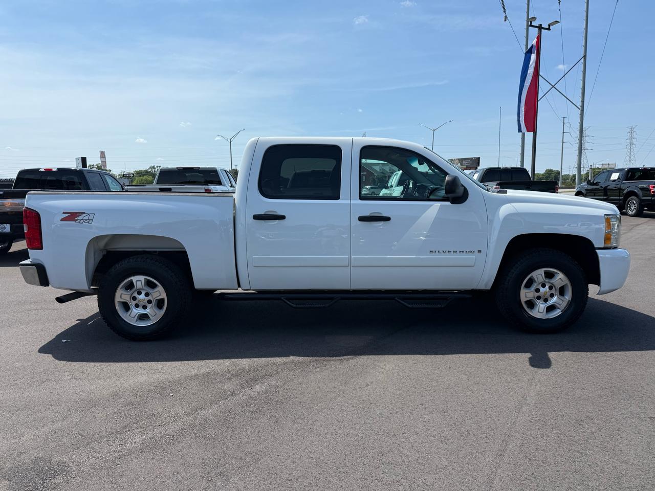 Chevrolet Silverado 1500 4WD Crew Cab 143.5" LT w/1LT 2008