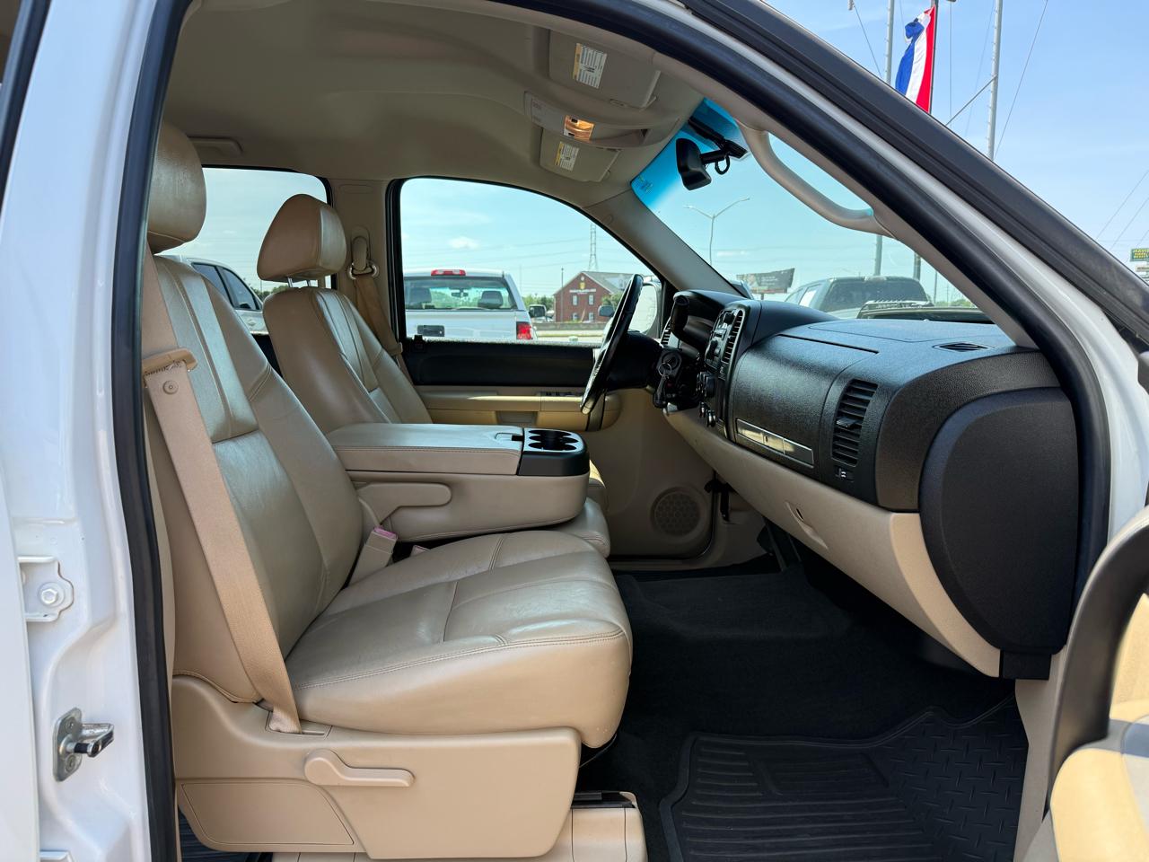 Chevrolet Silverado 1500 4WD Crew Cab 143.5" LT w/1LT 2008