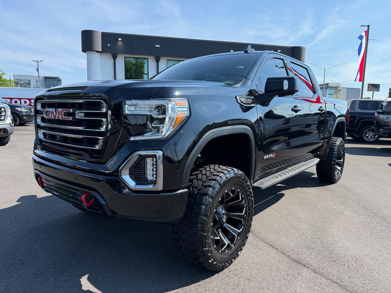 GMC Sierra 1500 4WD Crew Cab 147" AT4 2021