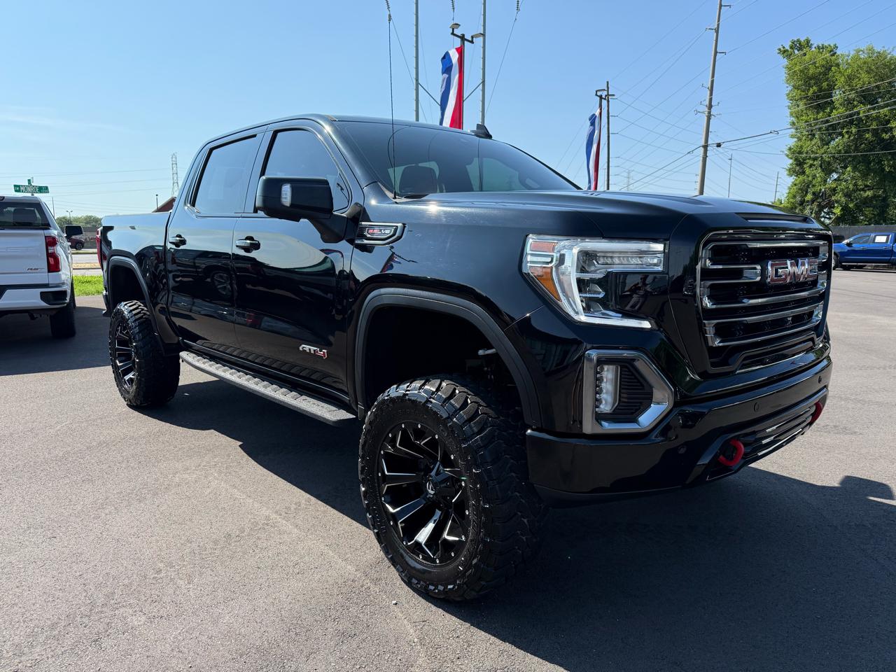 GMC Sierra 1500 4WD Crew Cab 147" AT4 2021