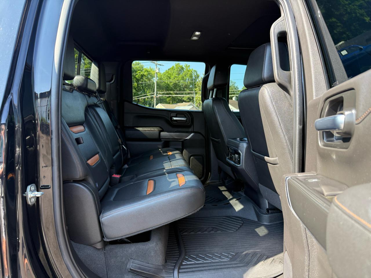 GMC Sierra 1500 4WD Crew Cab 147" AT4 2021