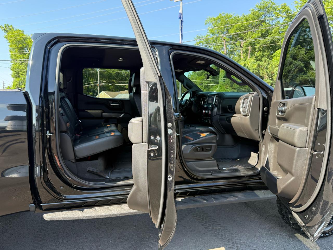 GMC Sierra 1500 4WD Crew Cab 147" AT4 2021