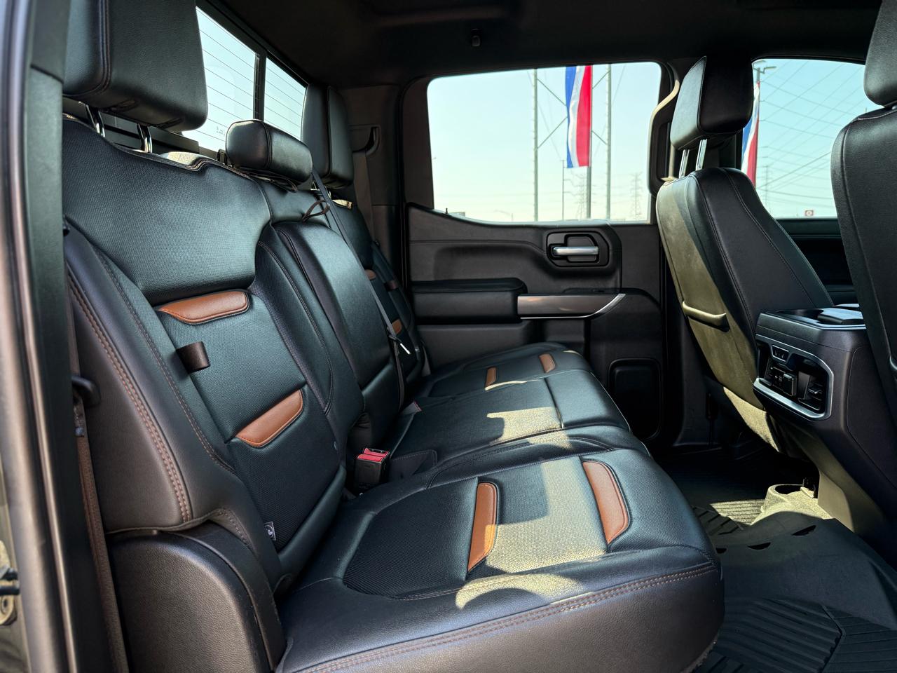 GMC Sierra 1500 4WD Crew Cab 147" AT4 2021