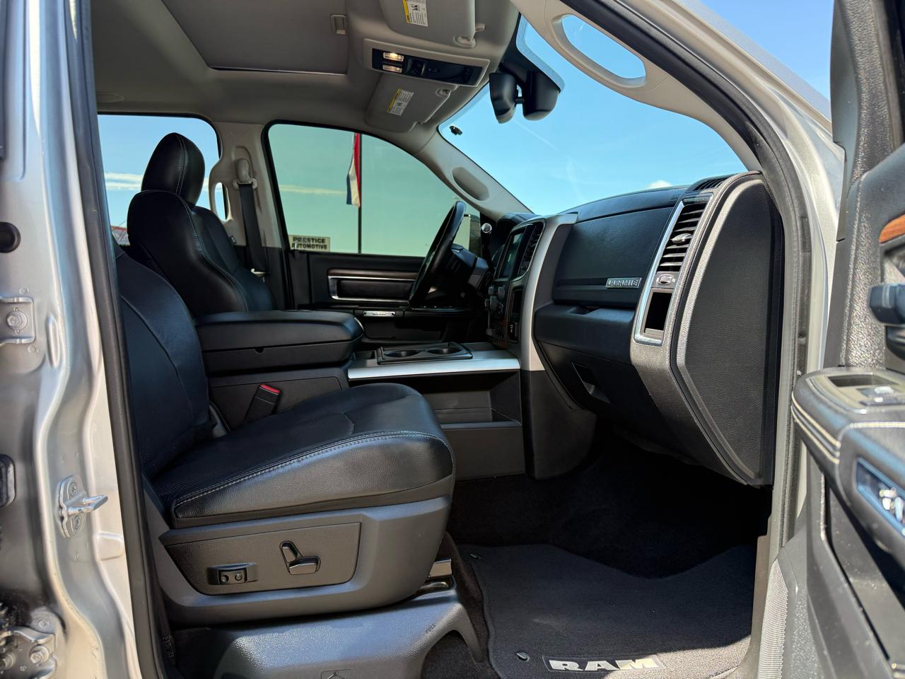 RAM 2500 4WD Crew Cab 149" Laramie 2013