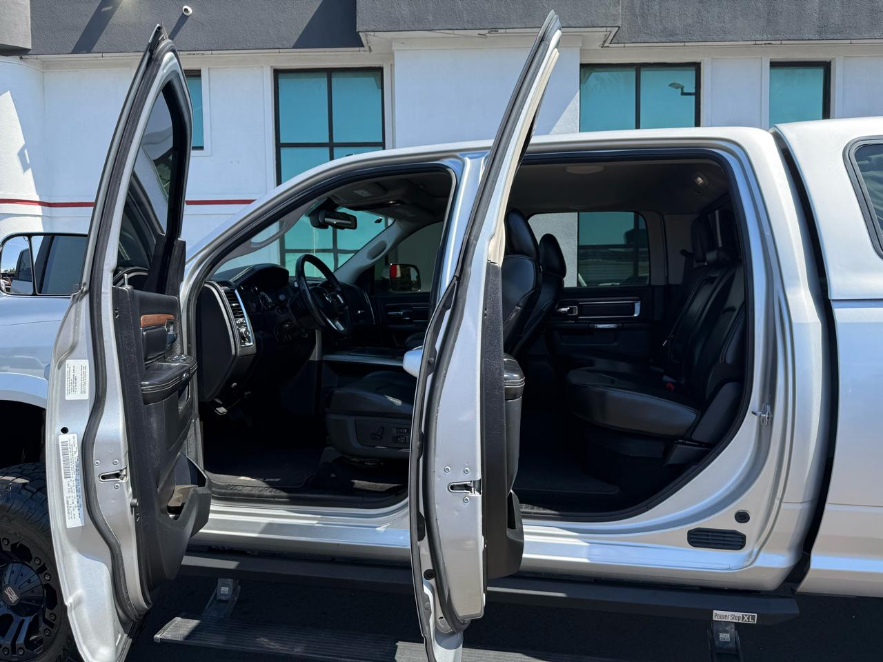 RAM 2500 4WD Crew Cab 149" Laramie 2013