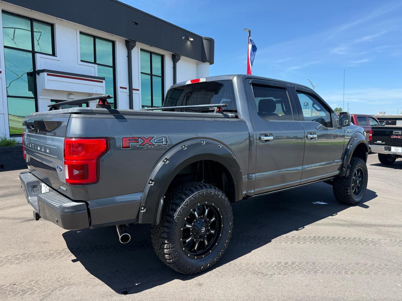 Ford F-150 4WD SuperCrew 145" Platinum 2018