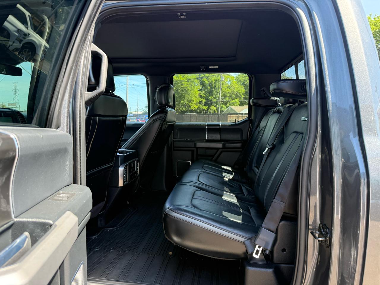 Ford F-150 4WD SuperCrew 145" Platinum 2018