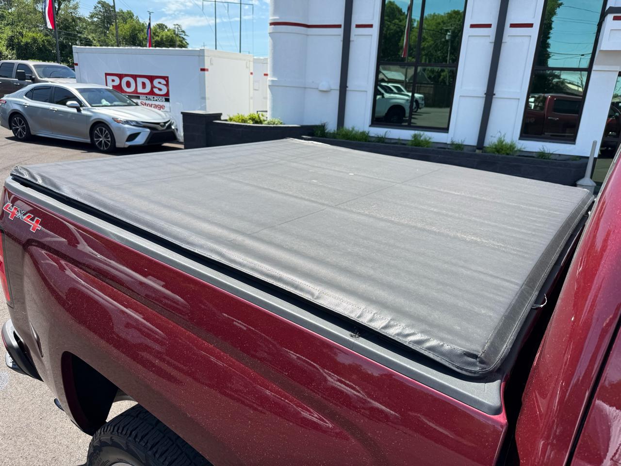 Chevrolet Silverado 1500 4WD Crew Cab 143.5" High Country 2015