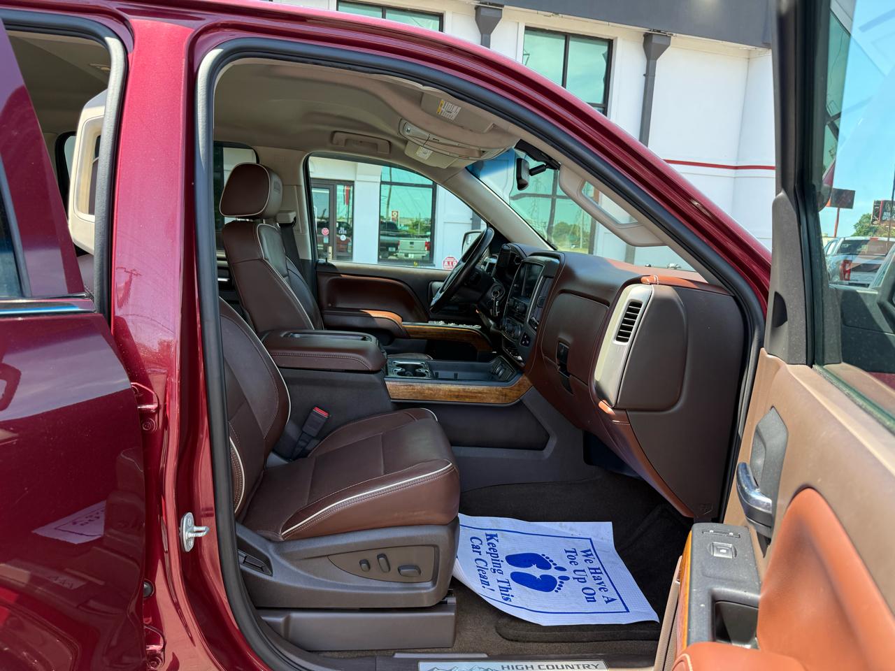 Chevrolet Silverado 1500 4WD Crew Cab 143.5" High Country 2015