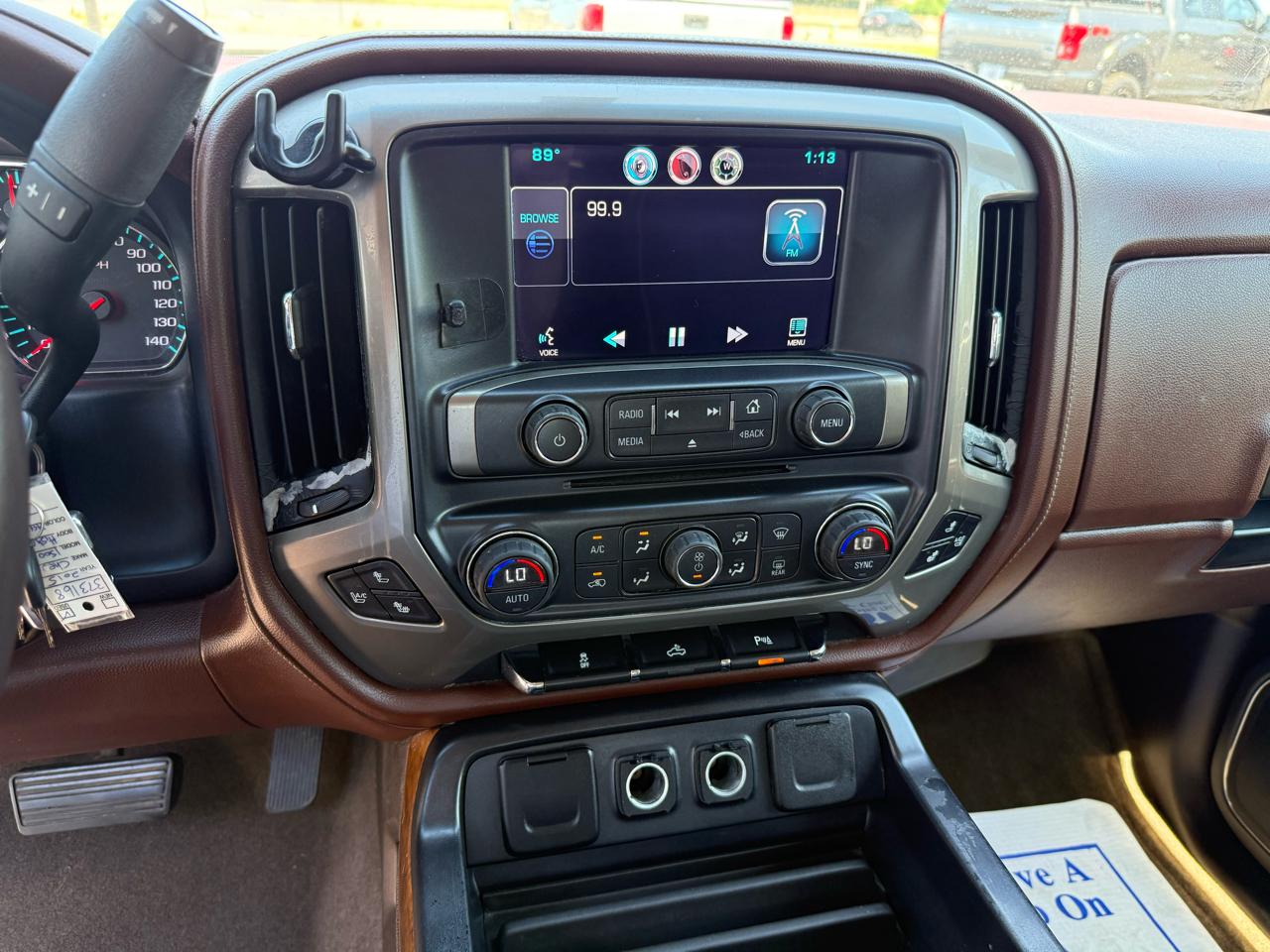Chevrolet Silverado 1500 4WD Crew Cab 143.5" High Country 2015