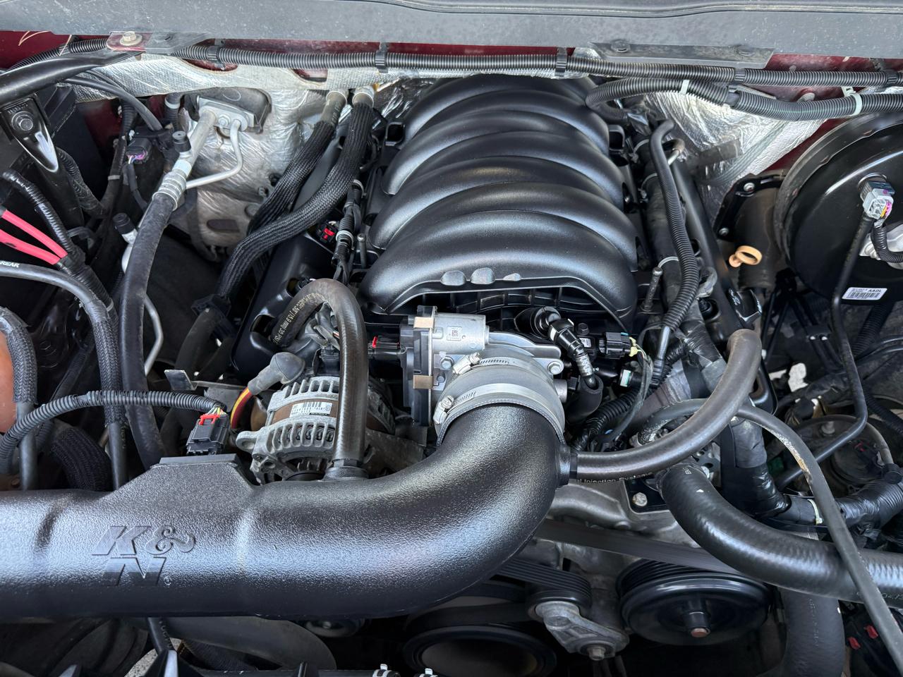 Chevrolet Silverado 1500 4WD Crew Cab 143.5" High Country 2015