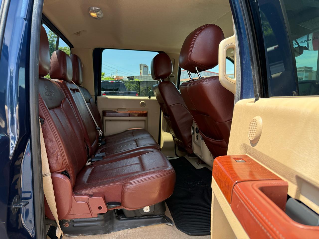 Ford Super Duty F-250 SRW King Ranch 4WD Crew Cab 6.75' Box 2013
