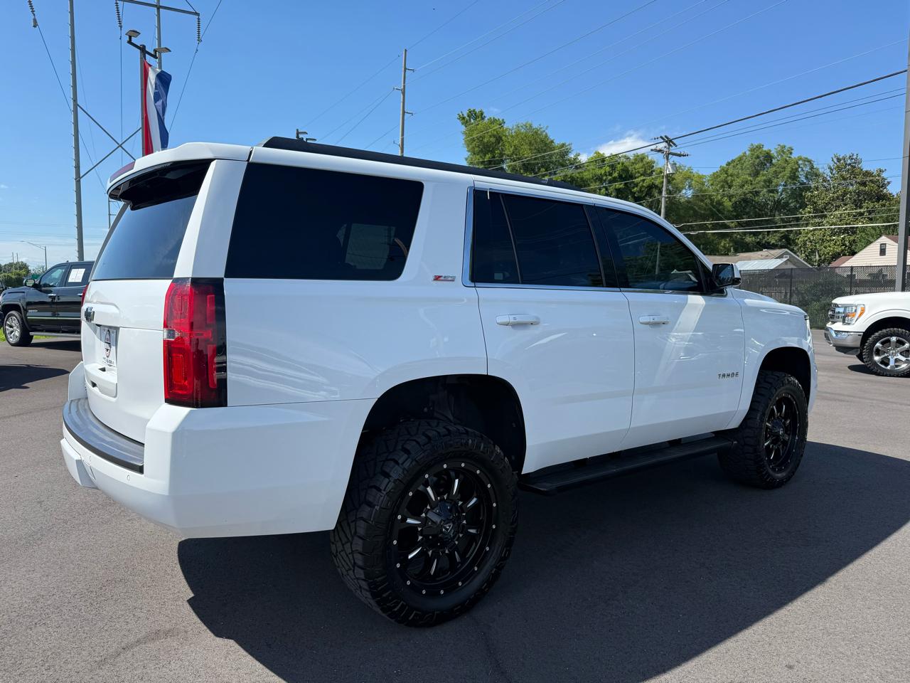 Chevrolet Tahoe 4WD 4dr LT 2019