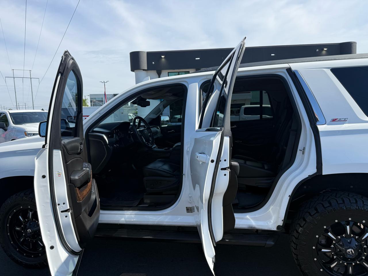 Chevrolet Tahoe 4WD 4dr LT 2019