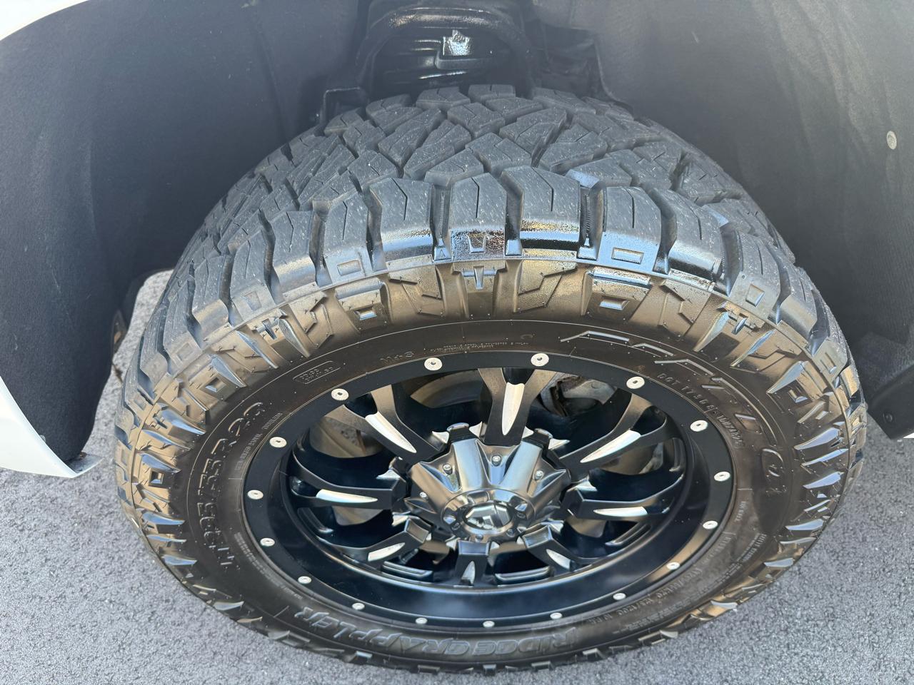 Chevrolet Tahoe 4WD 4dr LT 2019