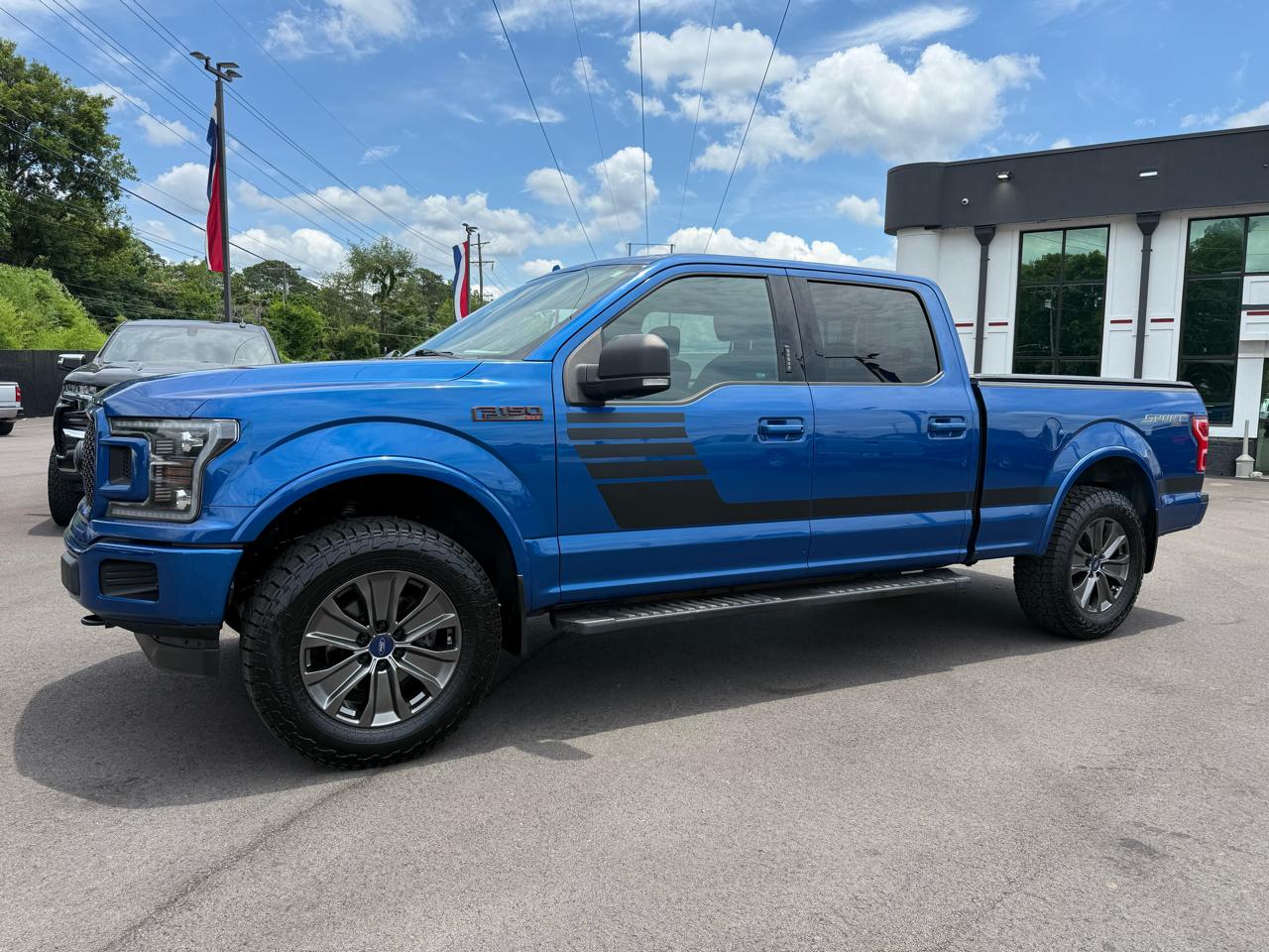 Ford F-150 4WD SuperCrew 139" XLT 2018