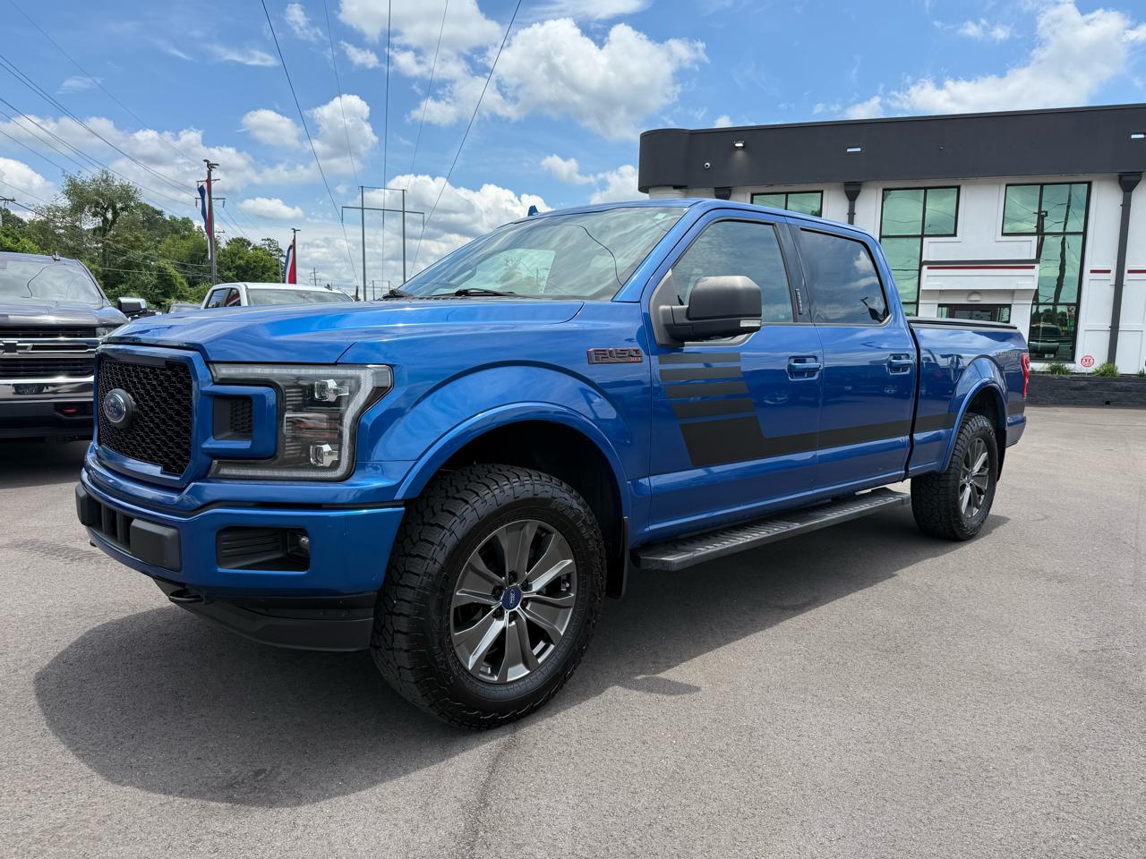 Ford F-150 4WD SuperCrew 139" XLT 2018