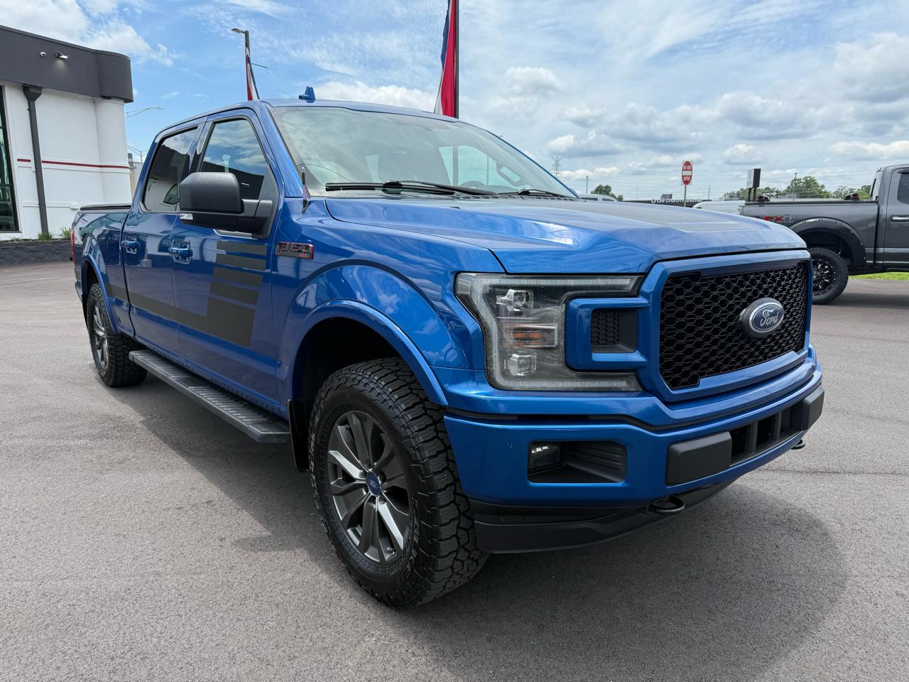Ford F-150 4WD SuperCrew 139" XLT 2018