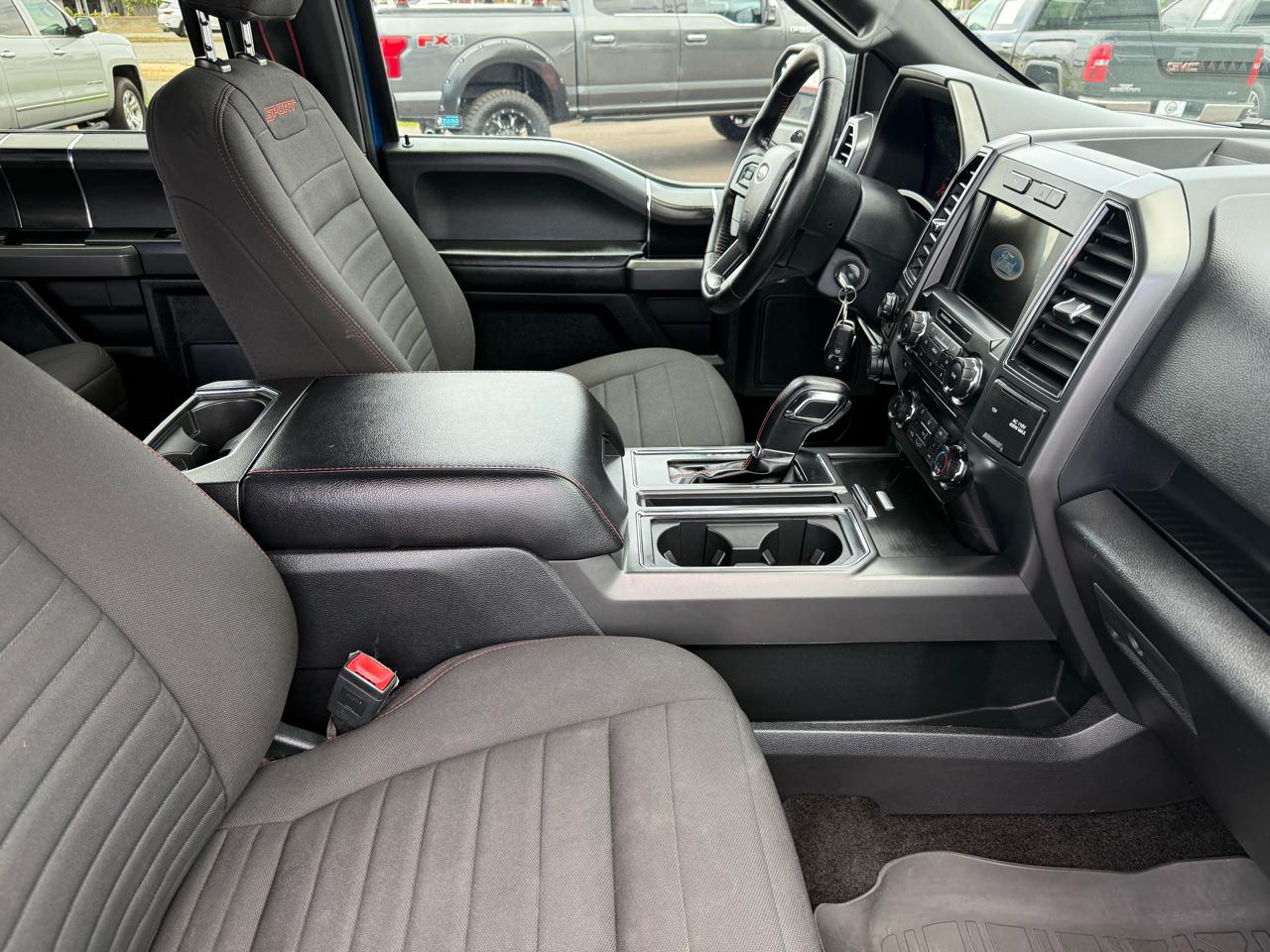 Ford F-150 4WD SuperCrew 139" XLT 2018