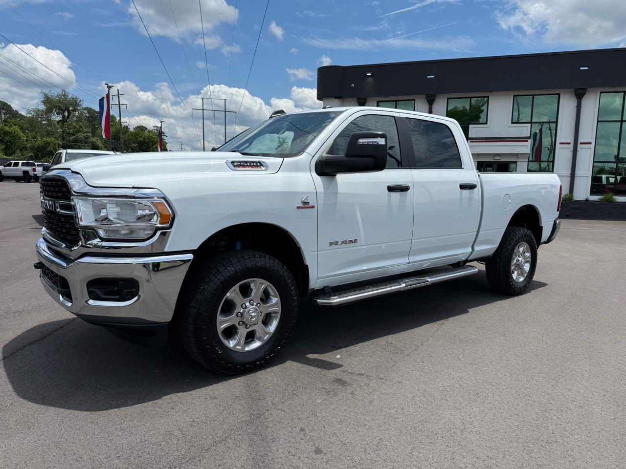 RAM 2500 Big Horn 4x4 Crew Cab 6'4" Box 2024