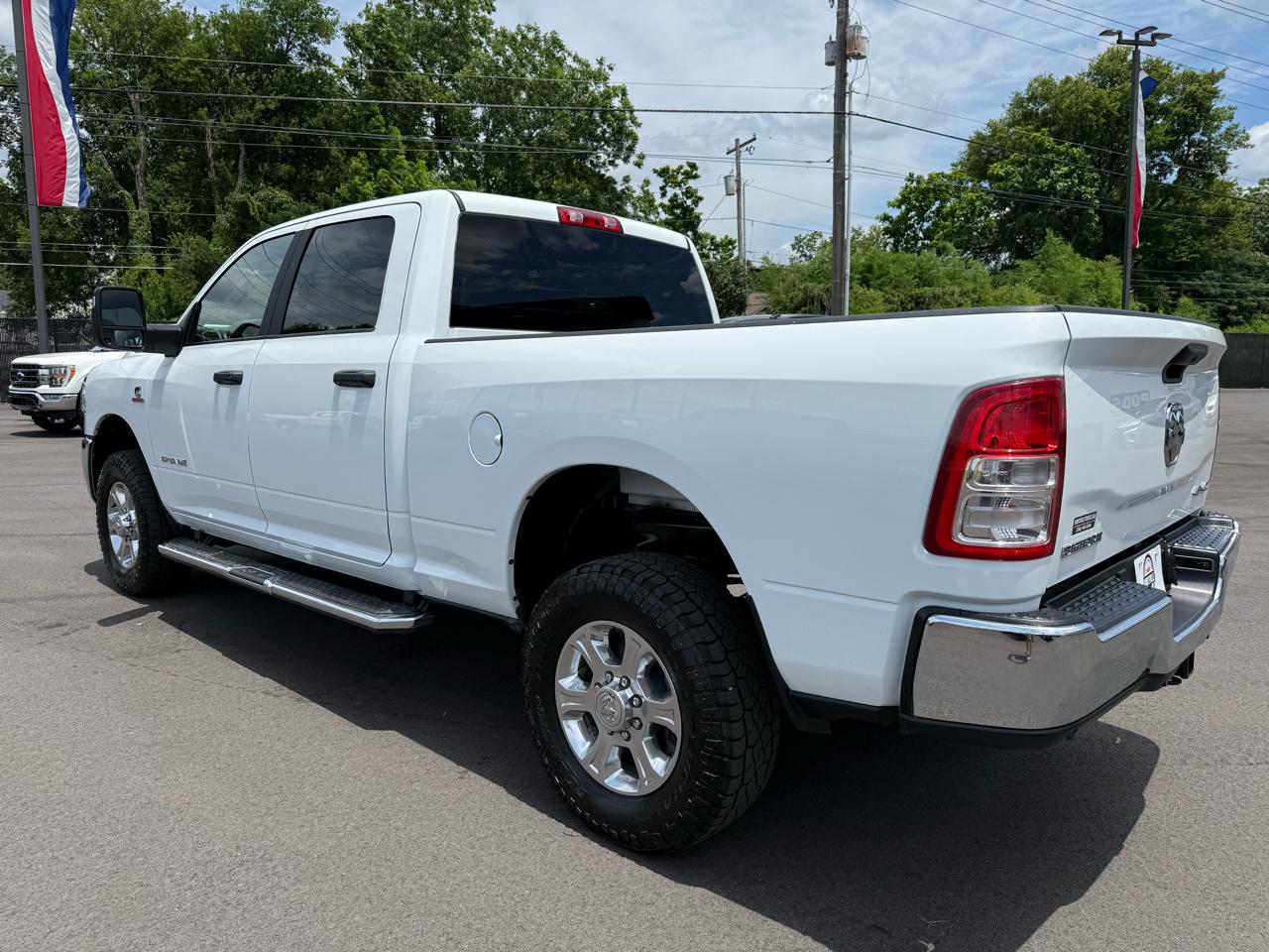 RAM 2500 Big Horn 4x4 Crew Cab 6'4" Box 2024